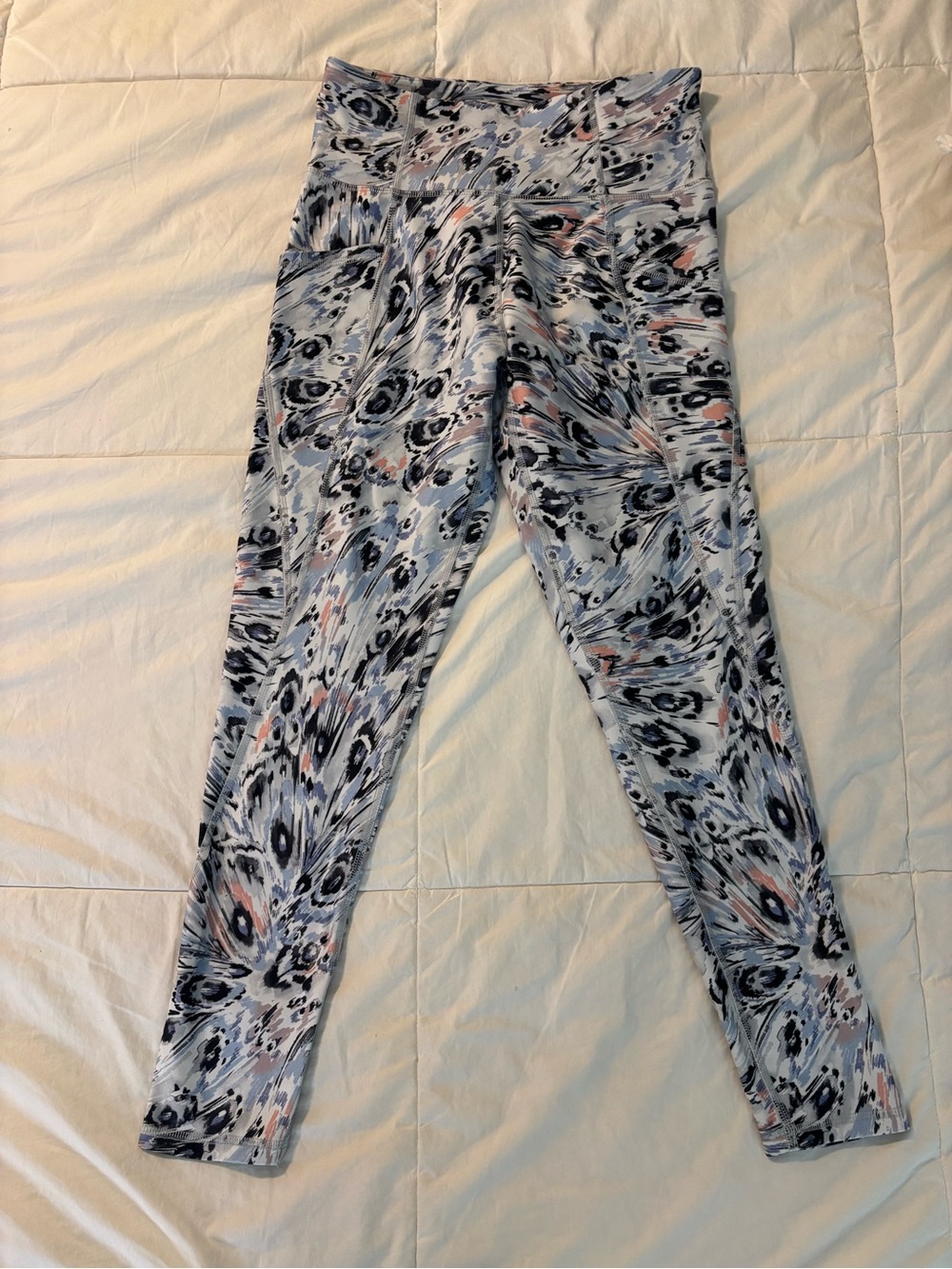 Freely High-Waist Printed Leggings in Light Blue and Black